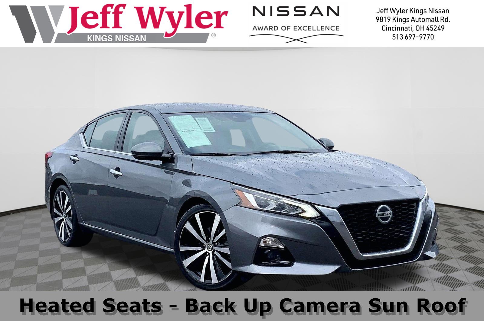 2020 Nissan Altima Platinum's photo