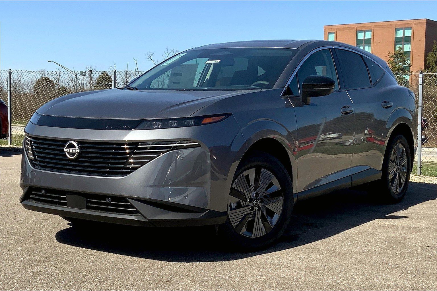 2025 Nissan Murano SL photo 2