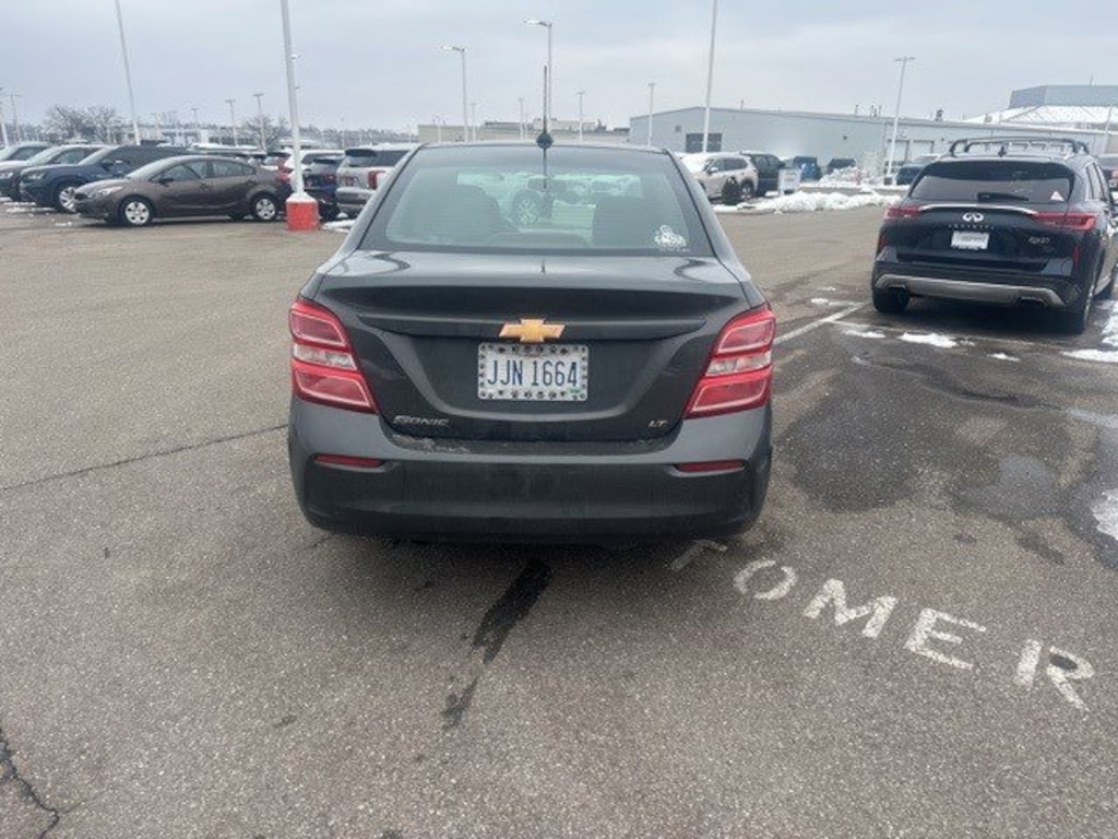 Used 2019 Chevrolet Sonic 4dr Sdn Auto LT Sedan