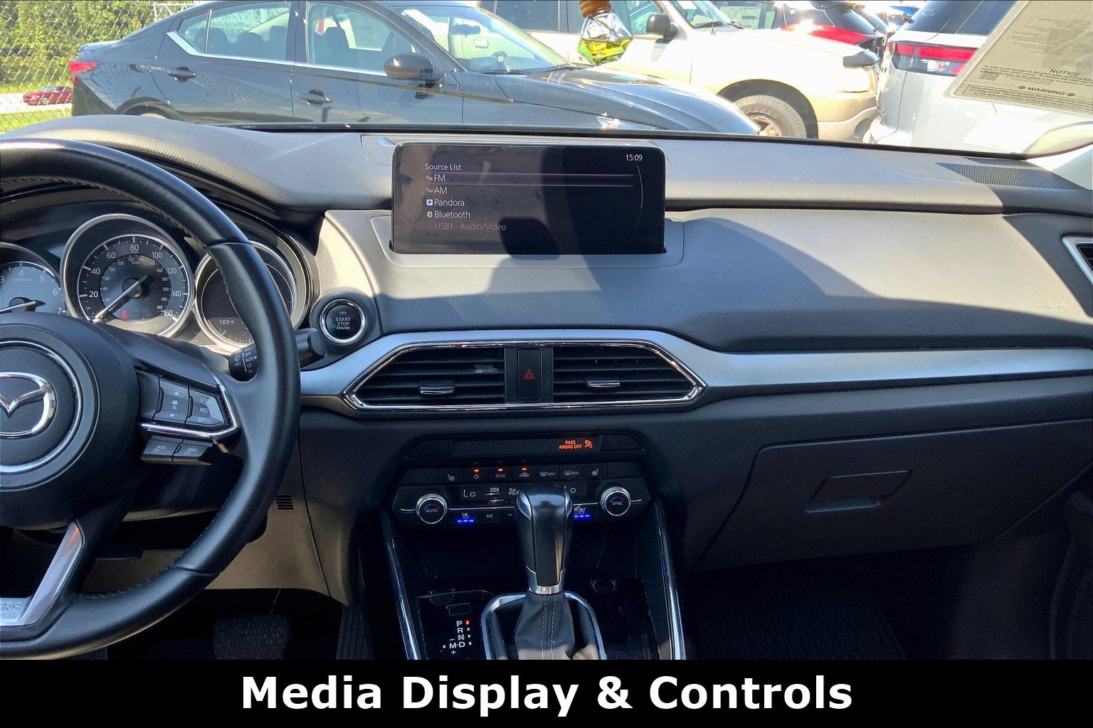 2023 Mazda CX-9 Touring photo 3
