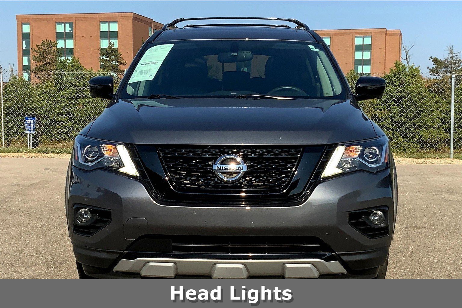 2020 Nissan Pathfinder 4x4 SL photo 2