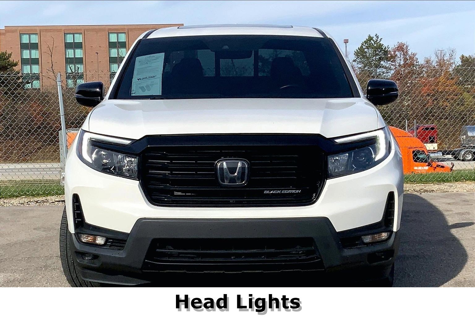 2023 Honda Ridgeline Black Edition photo 2