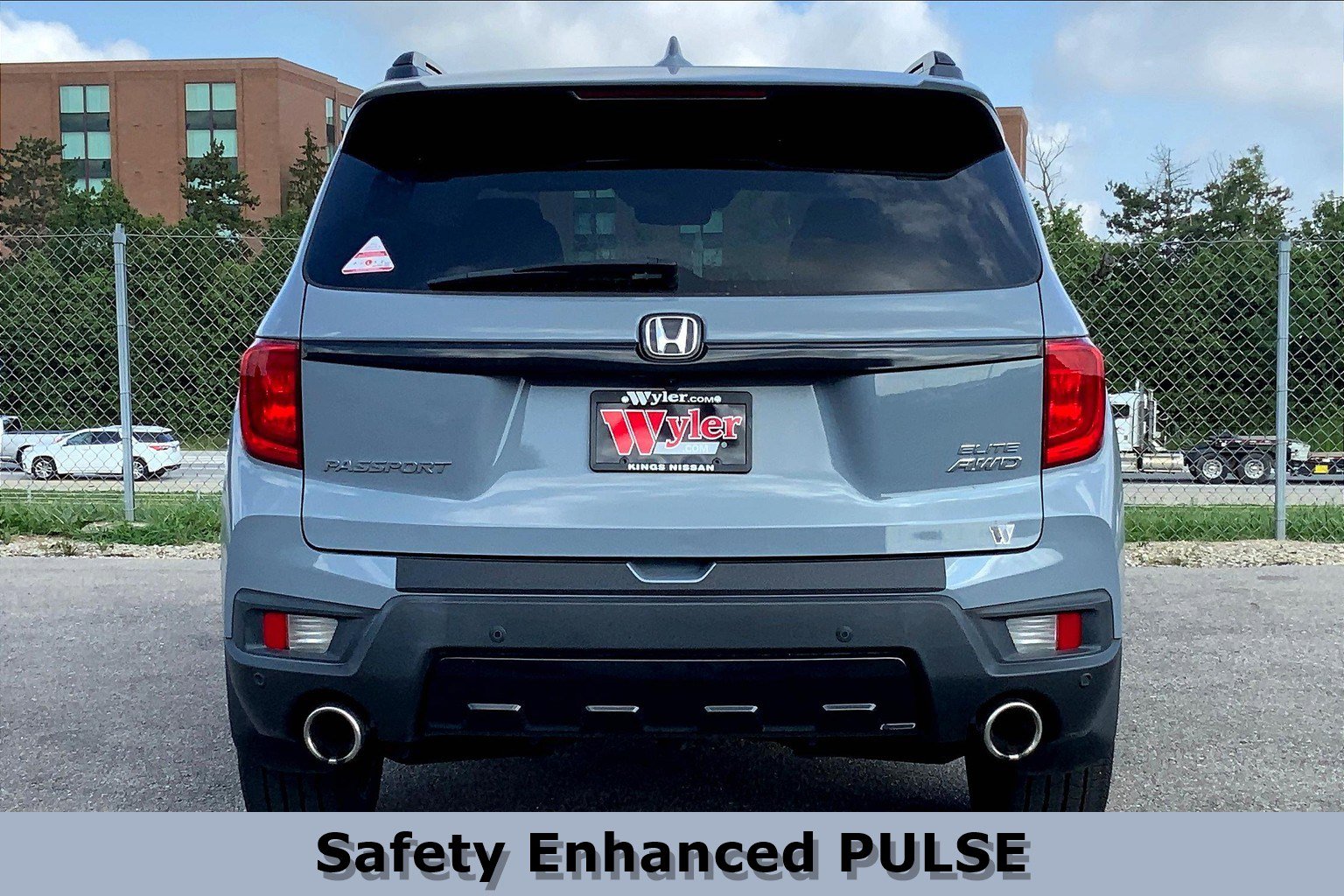 2022 Honda Passport Elite photo 2