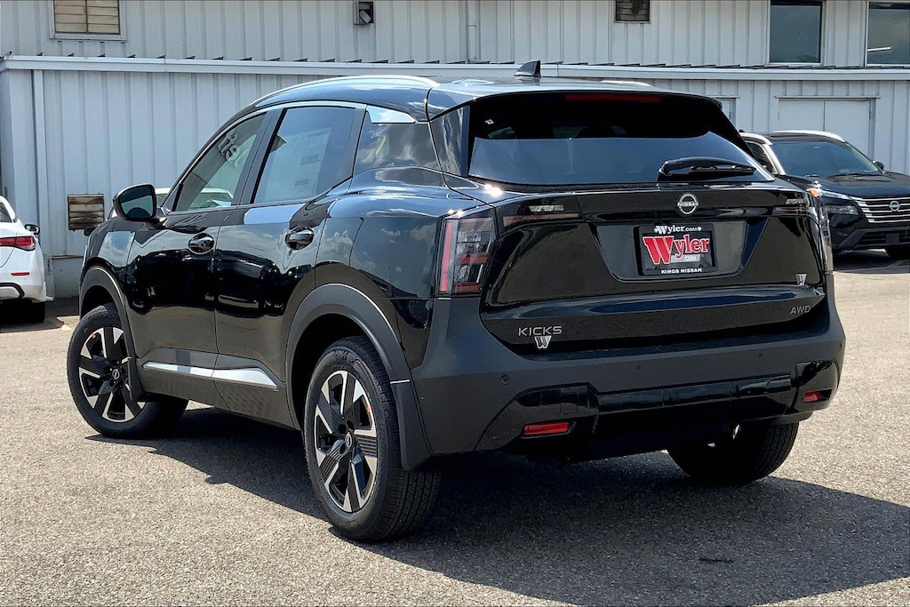 New 2025 Nissan Kicks SV Sport Utility