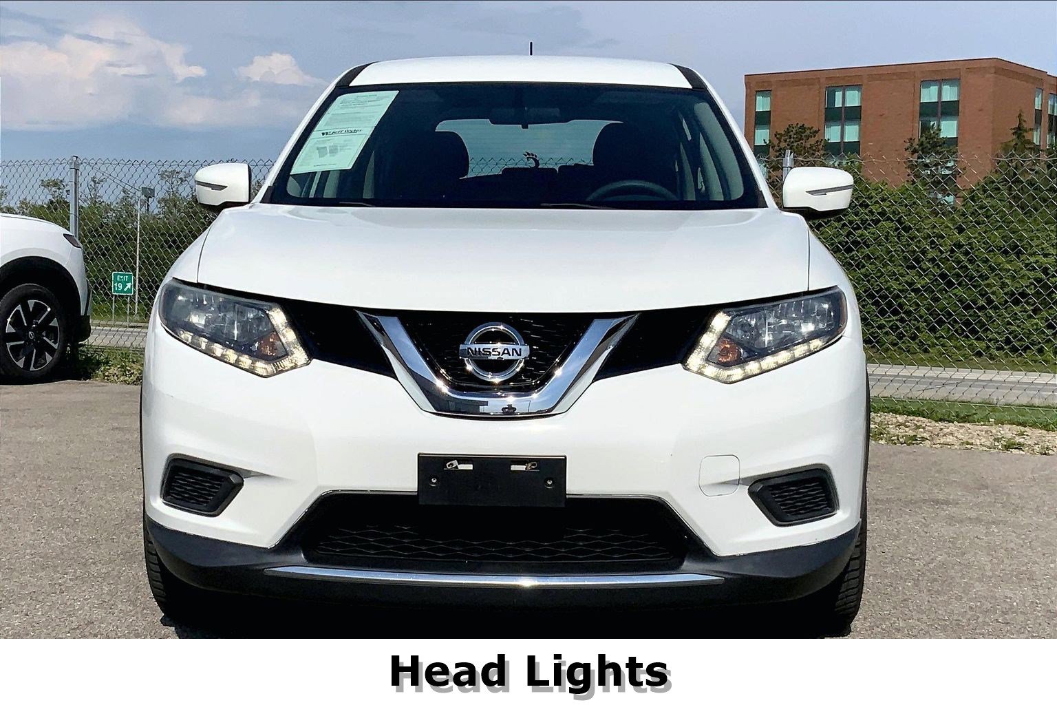 2015 Nissan Rogue S - Photo 2