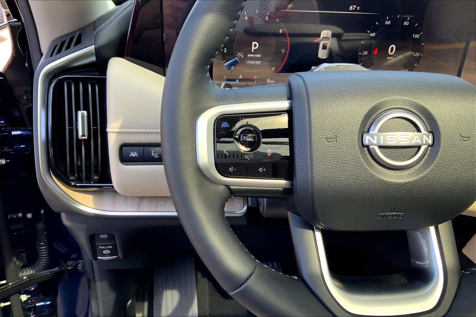 2026 Nissan Armada Platinum - Photo 22
