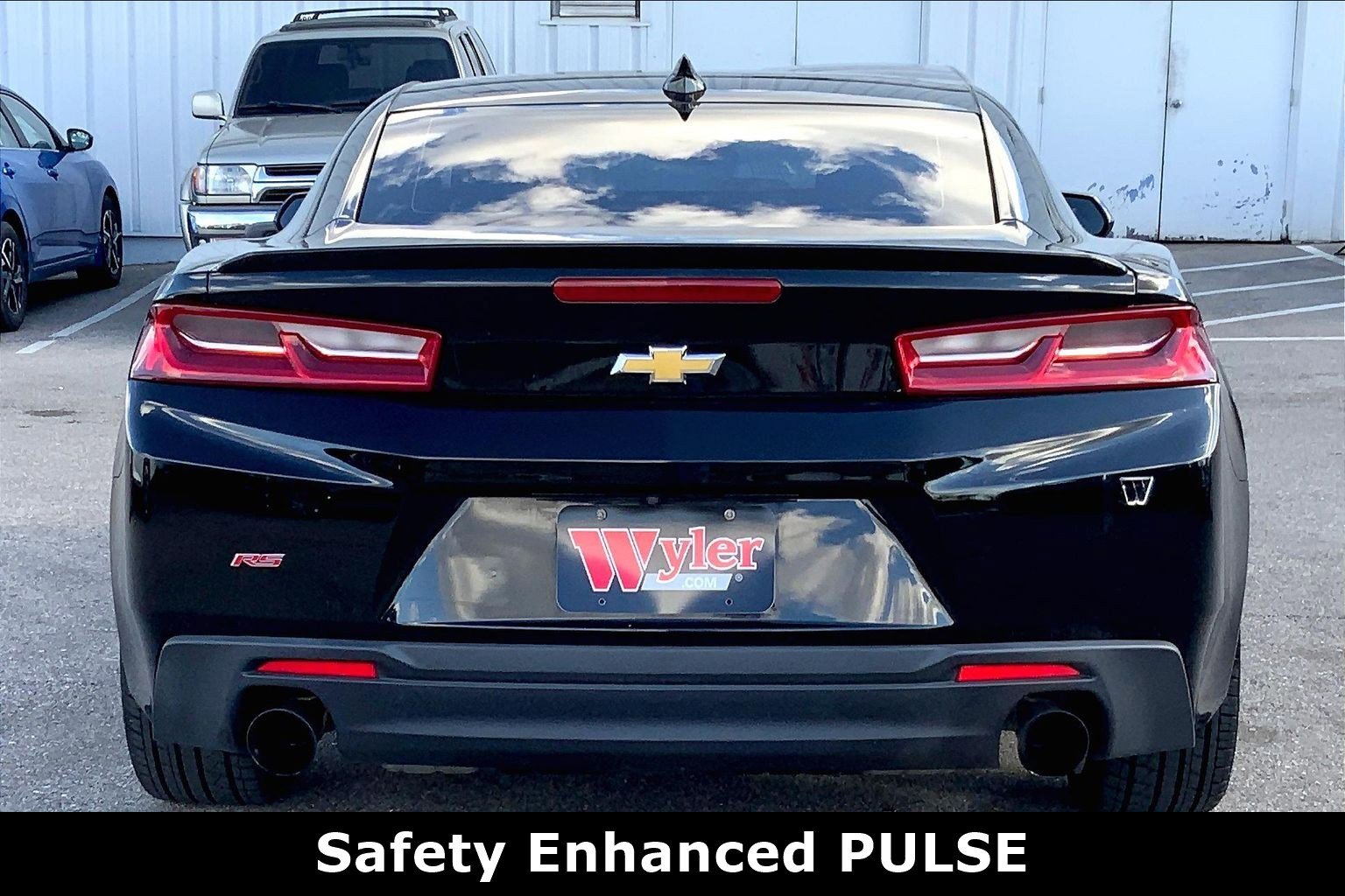 2018 Chevrolet Camaro 2LT photo 3