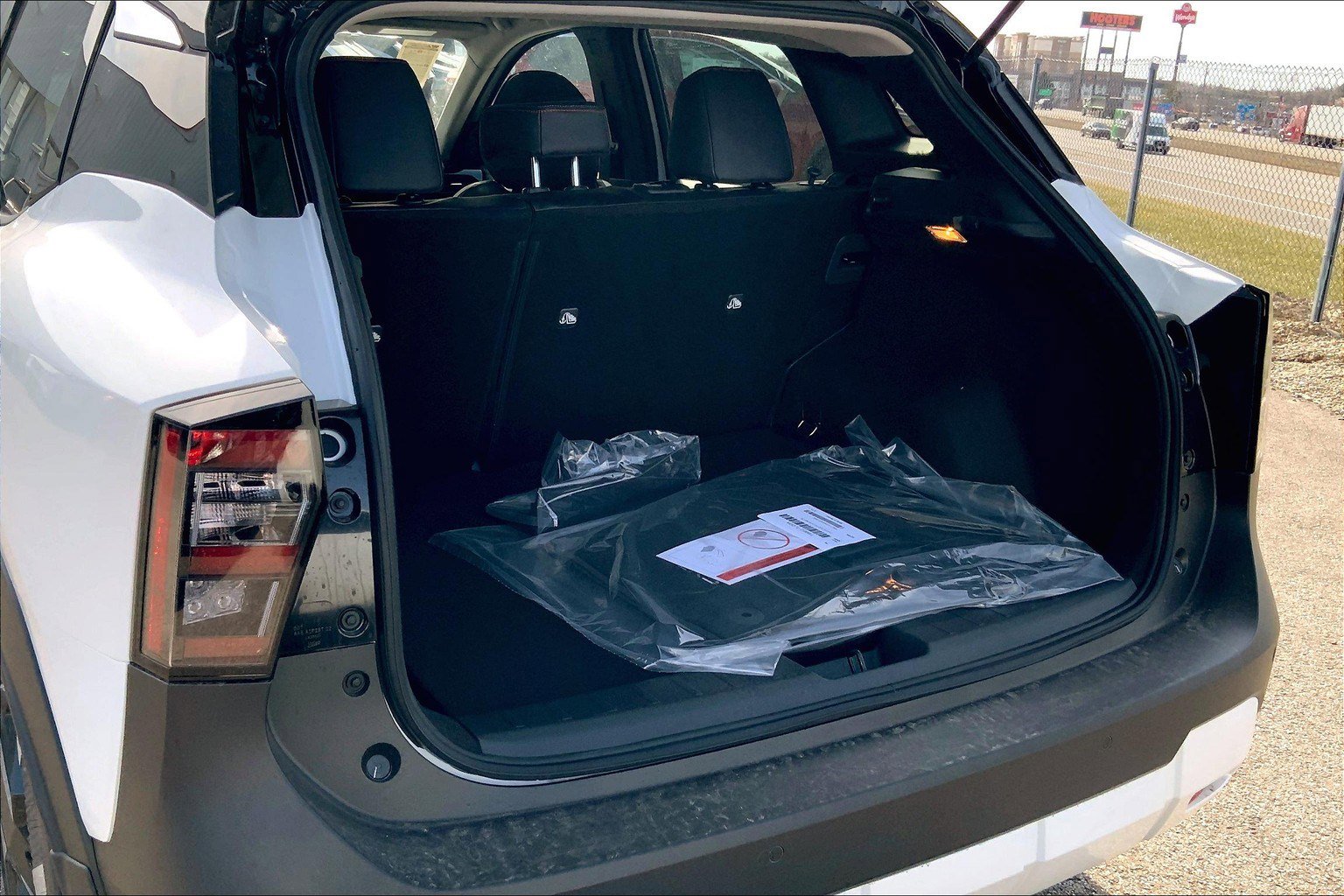 2025 Nissan Kicks SR AWD - Photo 17