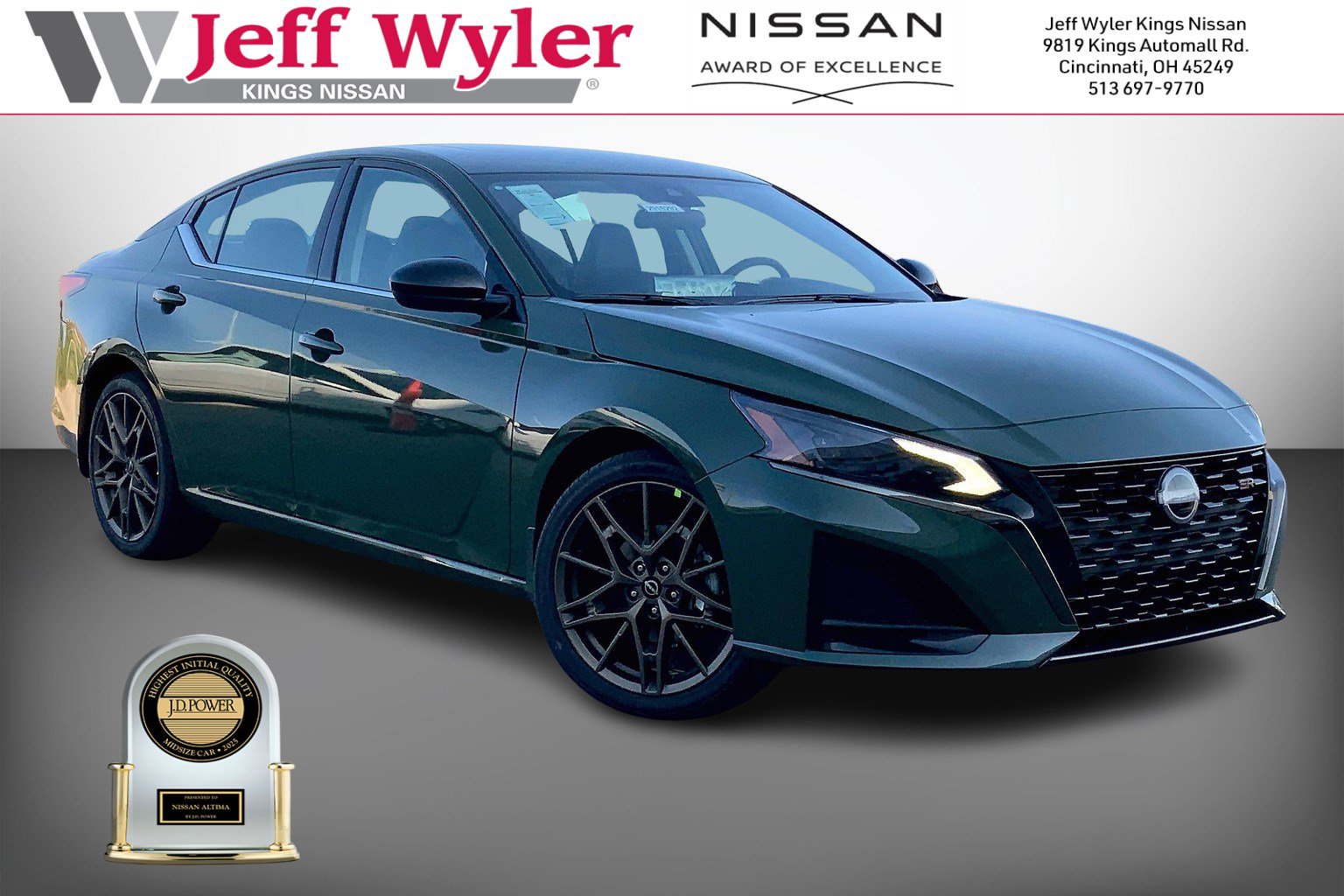 2025 Nissan Altima SR's photo