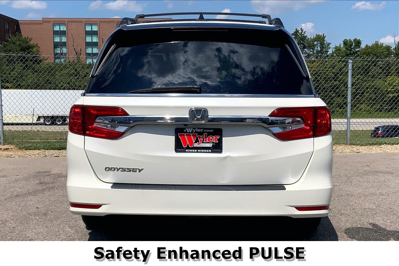 2018 Honda Odyssey photo 3