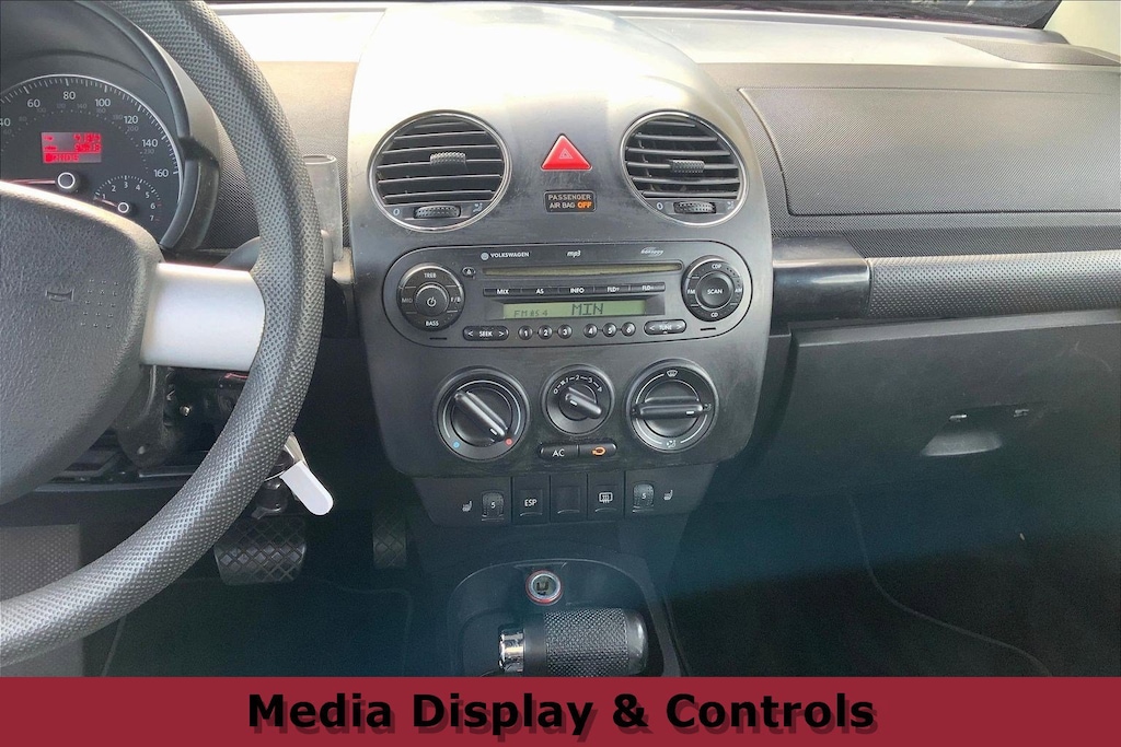 Used 2006 Volkswagen Beetle Convertible 2dr 2.5L Auto Convertible