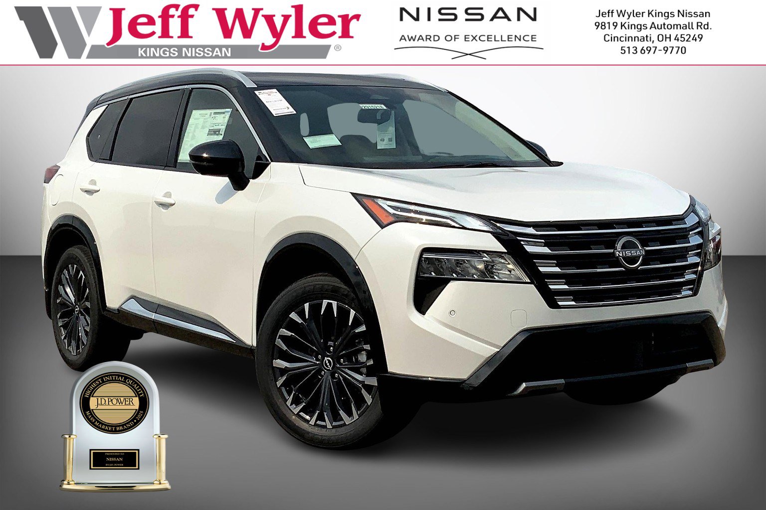 2026 Nissan Rogue Platinum's photo