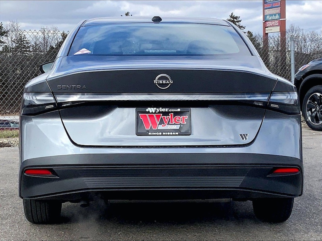 New 2026 Nissan Sentra SV 4dr Car