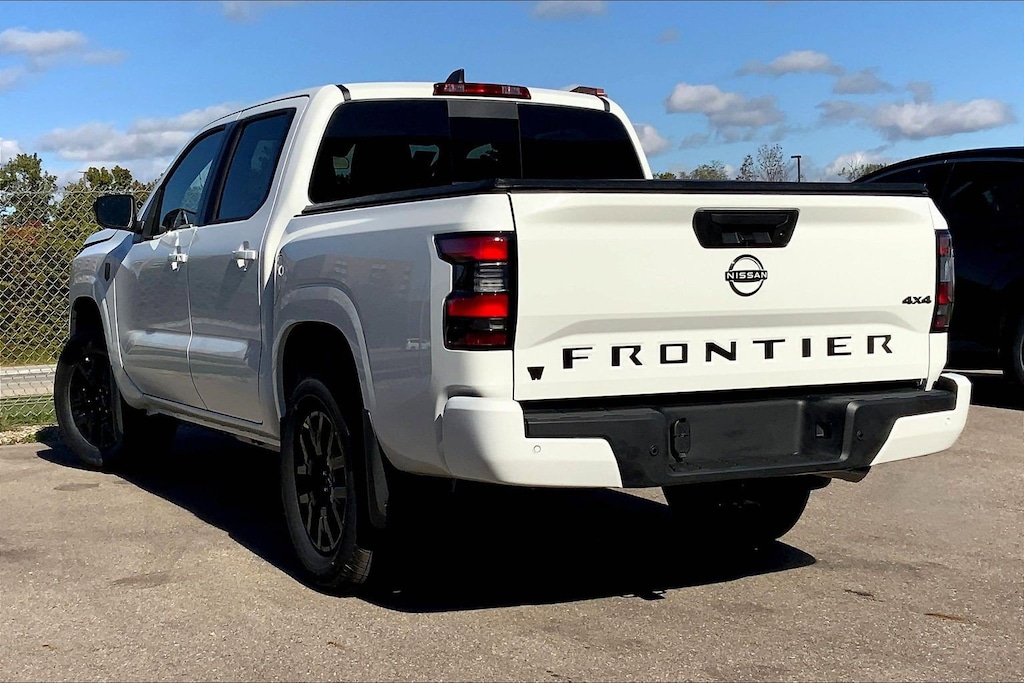 New 2026 Nissan Frontier SV Crew Cab Pickup