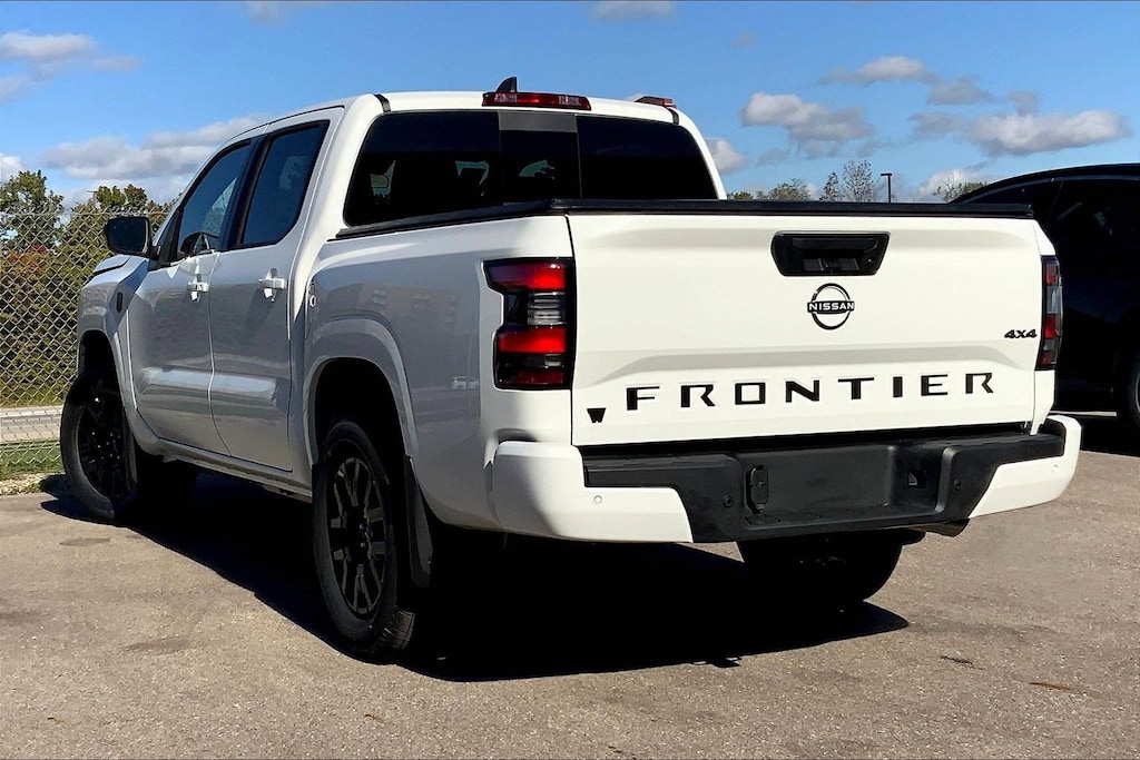 New 2026 Nissan Frontier SV Crew Cab Pickup