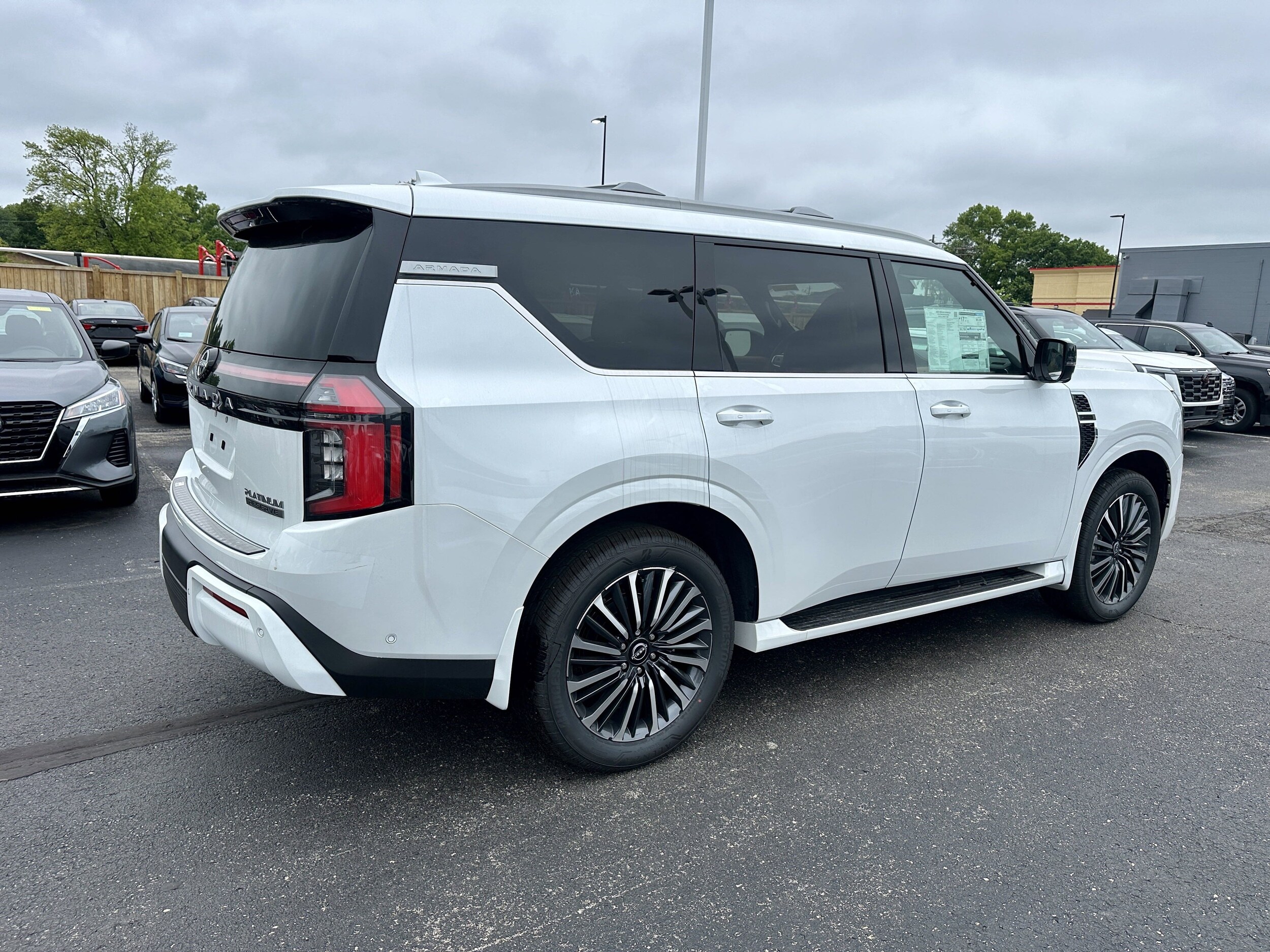 2025 Nissan Armada Platinum Reserve photo 4