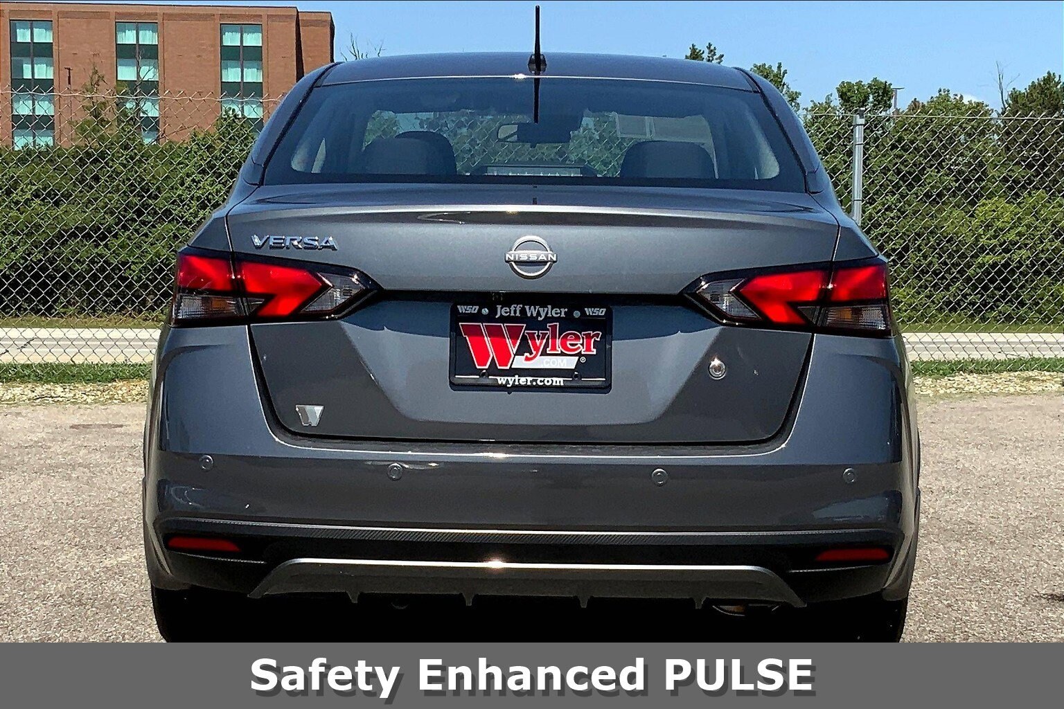 2025 Nissan Versa S photo 3