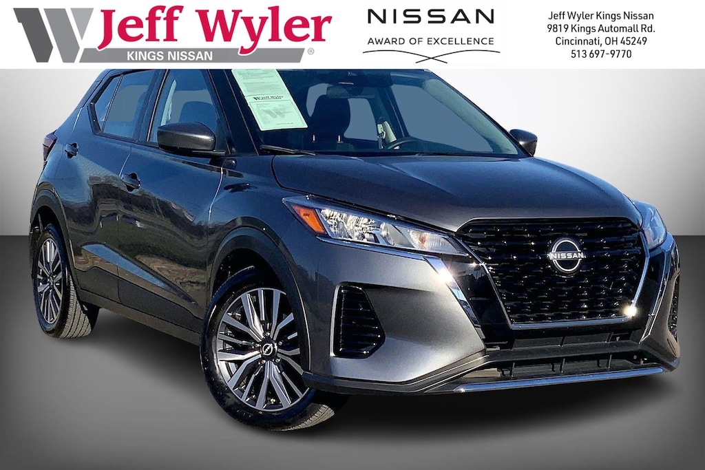 Used 2024 Nissan Kicks SV FWD SUV