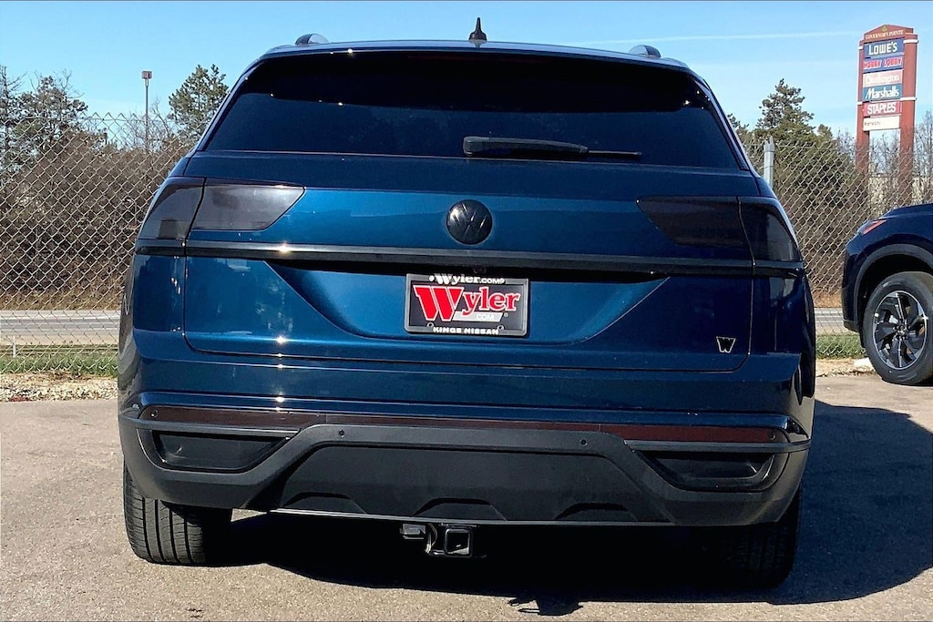 Used 2020 Volkswagen Atlas Cross Sport 2.0T SE w/Technology 4MOTION SUV