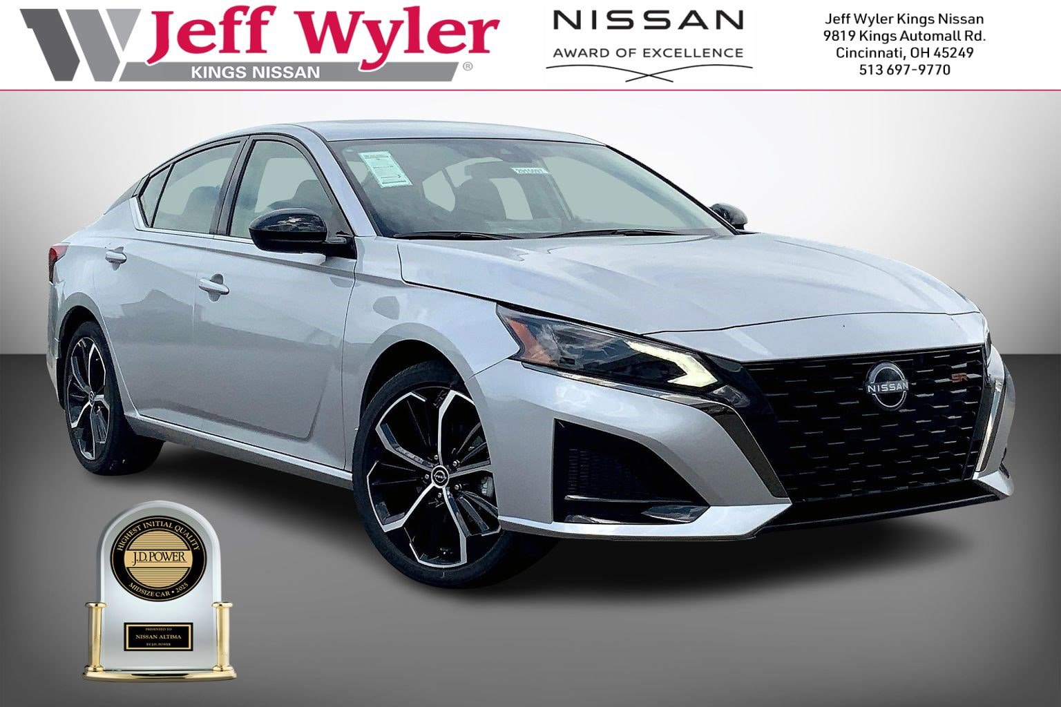 2025 Nissan Altima SR's photo