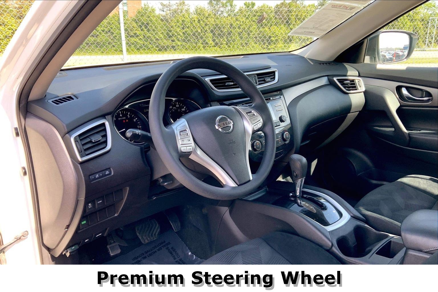 2015 Nissan Rogue S - Photo 14