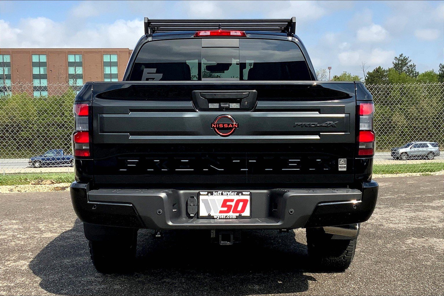 2025 Nissan Frontier PRO-4X photo 4