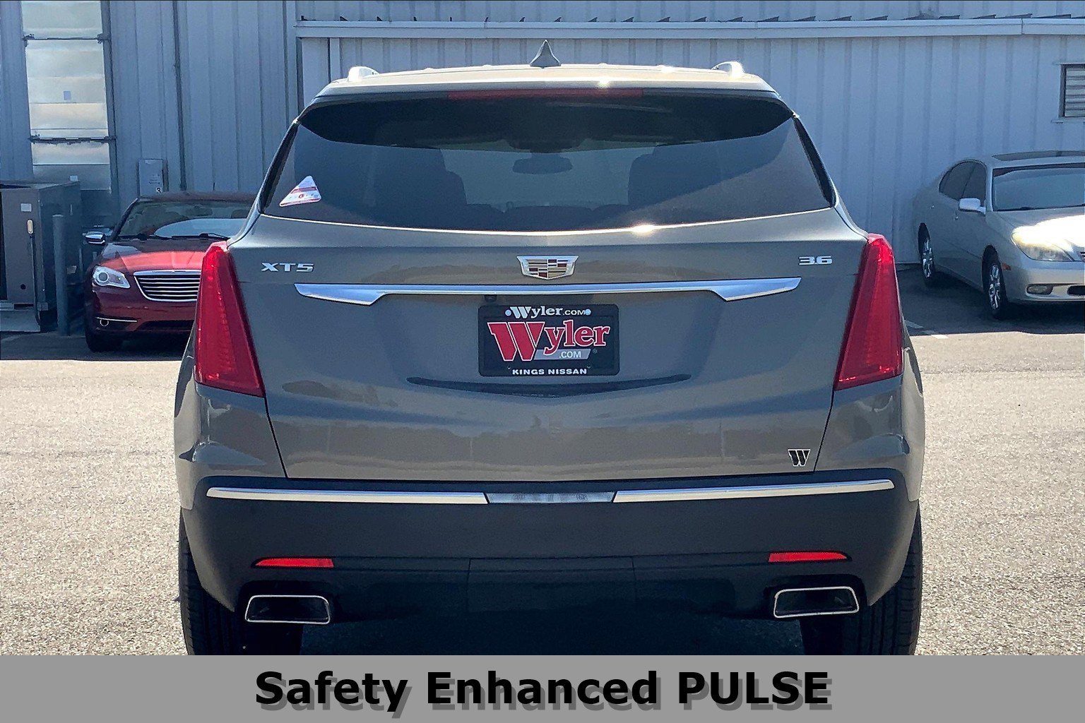 2017 Cadillac XT5 Luxury photo 3