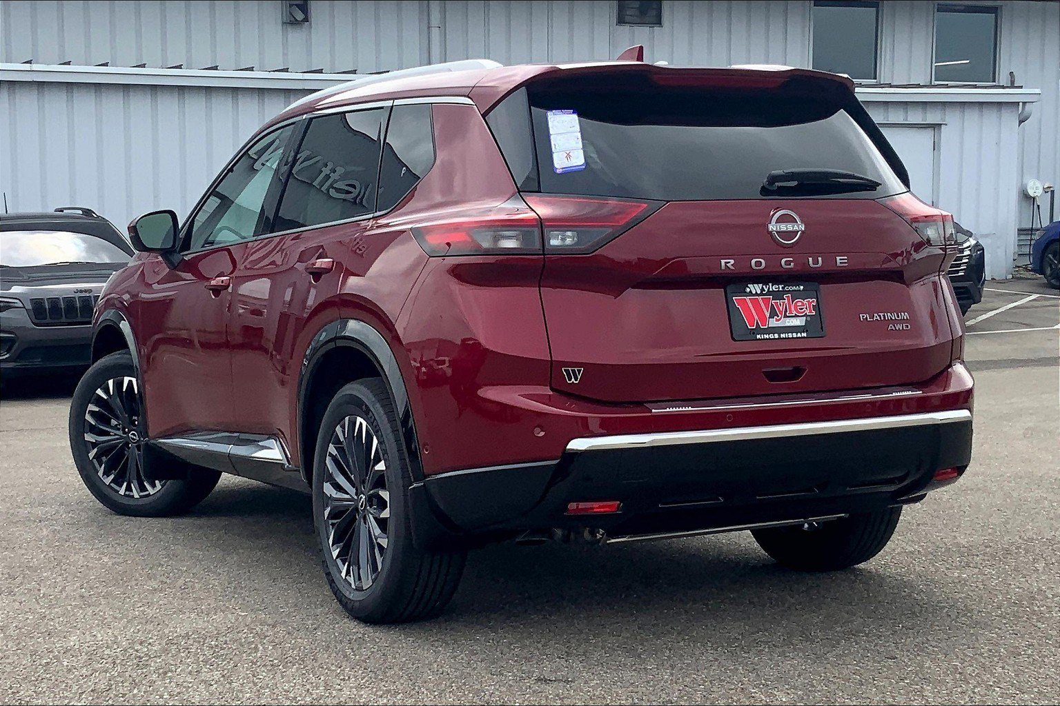 2026 Nissan Rogue Platinum photo 3