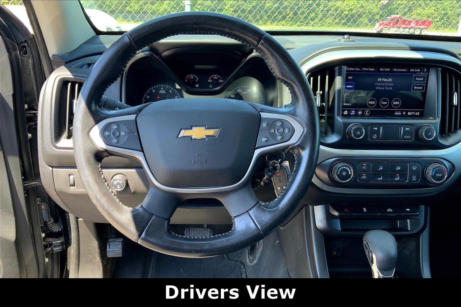 2022 Chevrolet Colorado LT photo 4