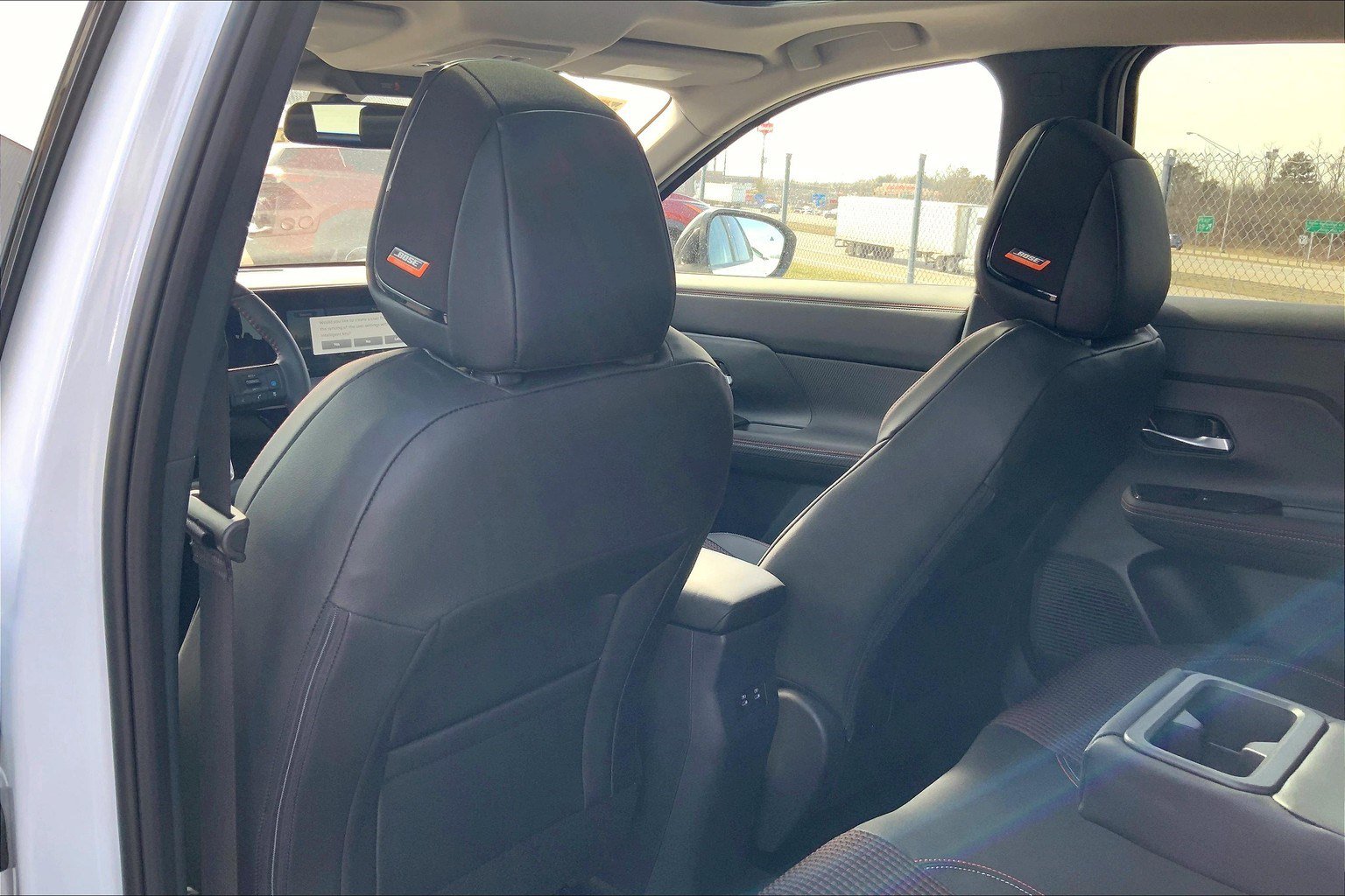 2025 Nissan Kicks SR AWD - Photo 15