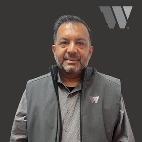 Staff member Amit Kumar from ID_291b733c5526