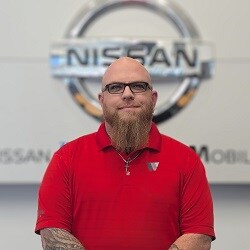 Staff member Christopher Bennett from ID_b6a89ef9d1eb