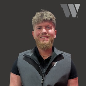 Staff member Christopher Bennett from ID_291b733c5526