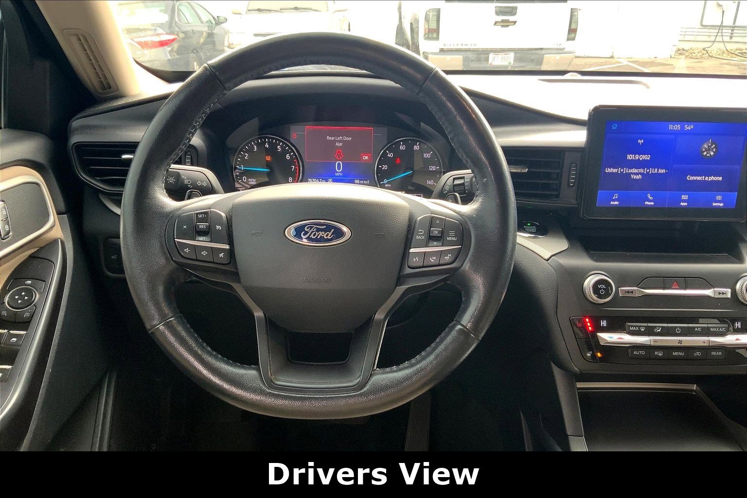 2020 Ford Explorer XLT photo 3