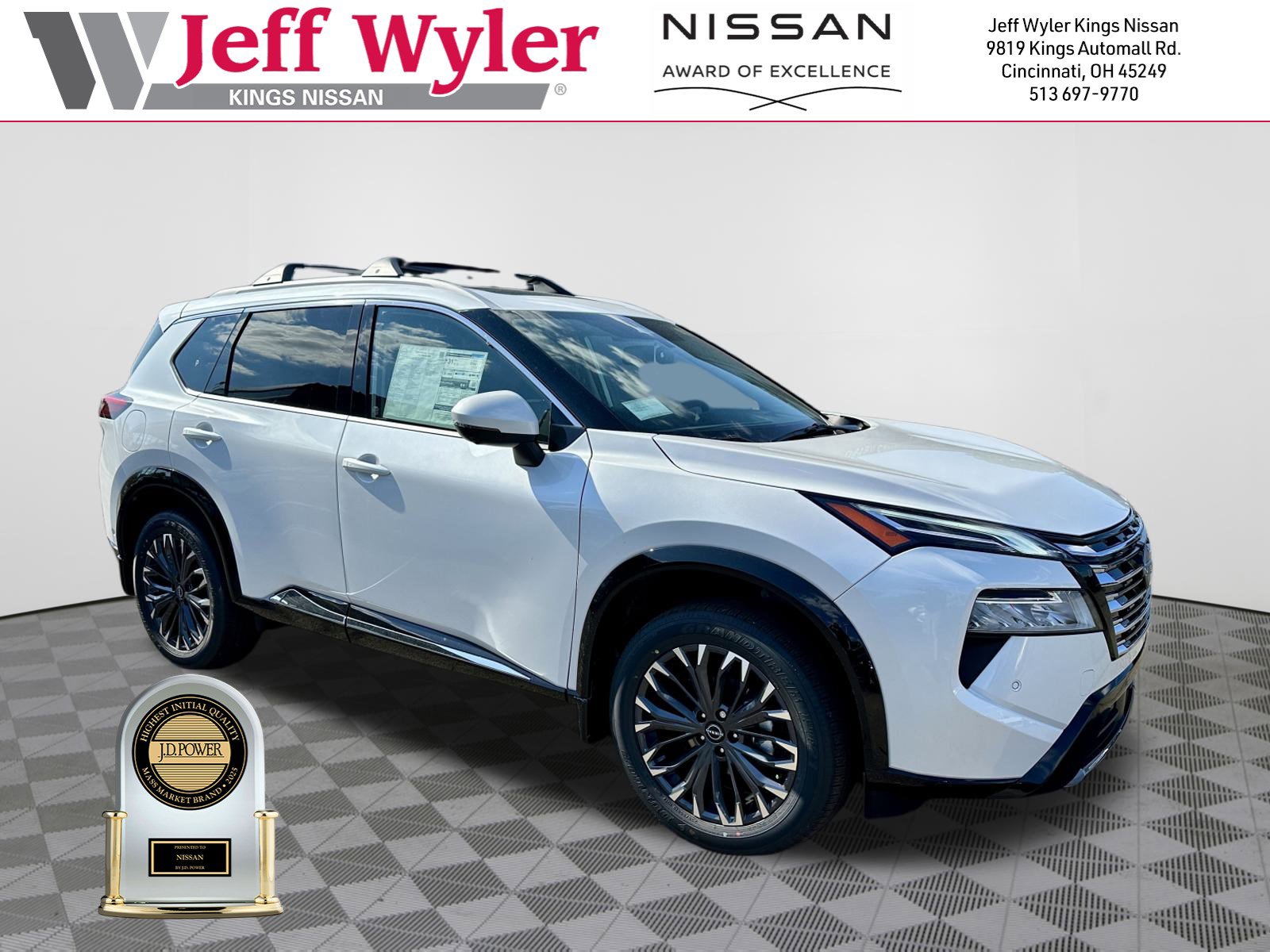 2026 Nissan Rogue Platinum's photo