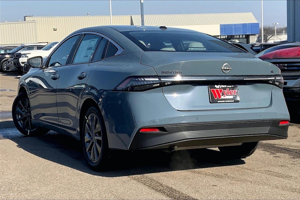 New 2026 Nissan Sentra SL 4dr Car