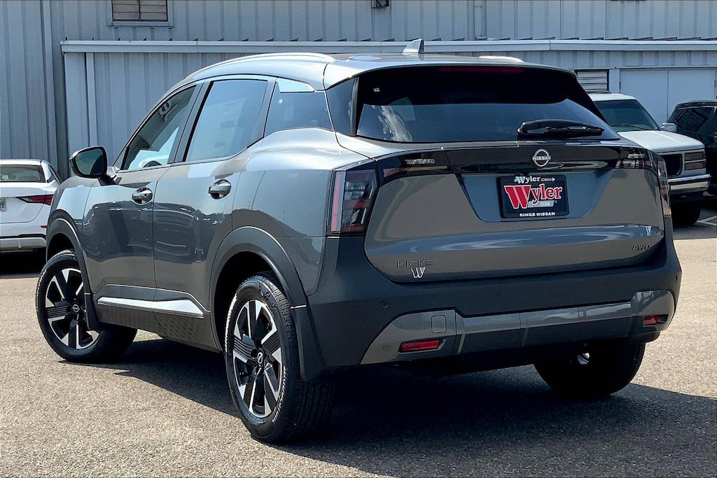 New 2025 Nissan Kicks SV Sport Utility