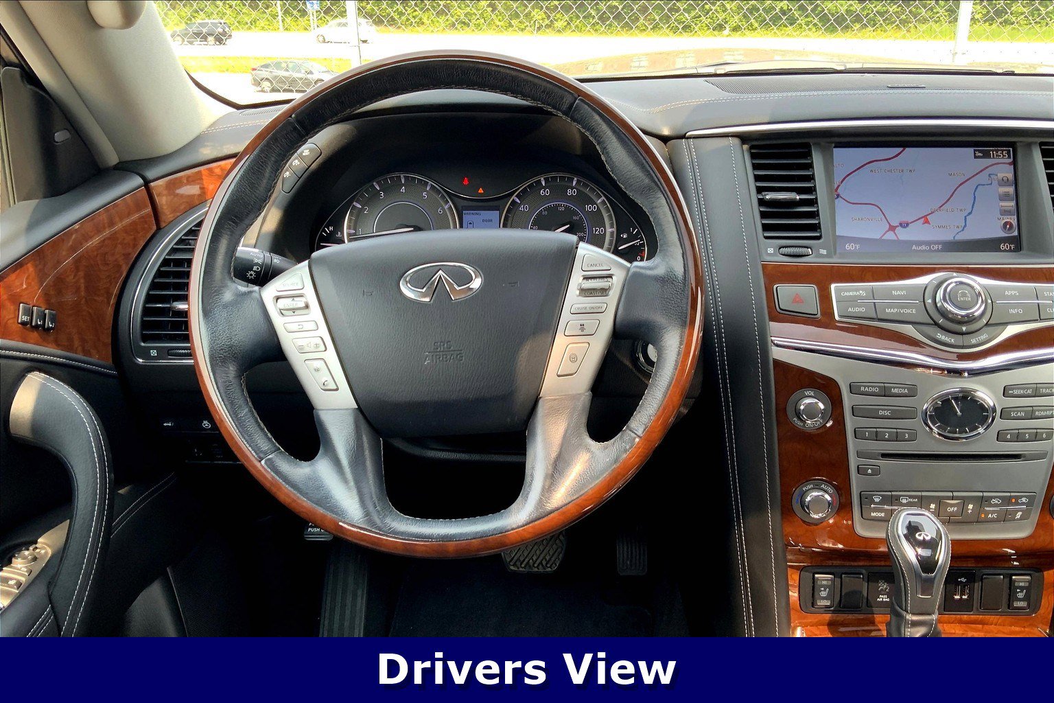 2019 Infiniti QX80 Luxe photo 4