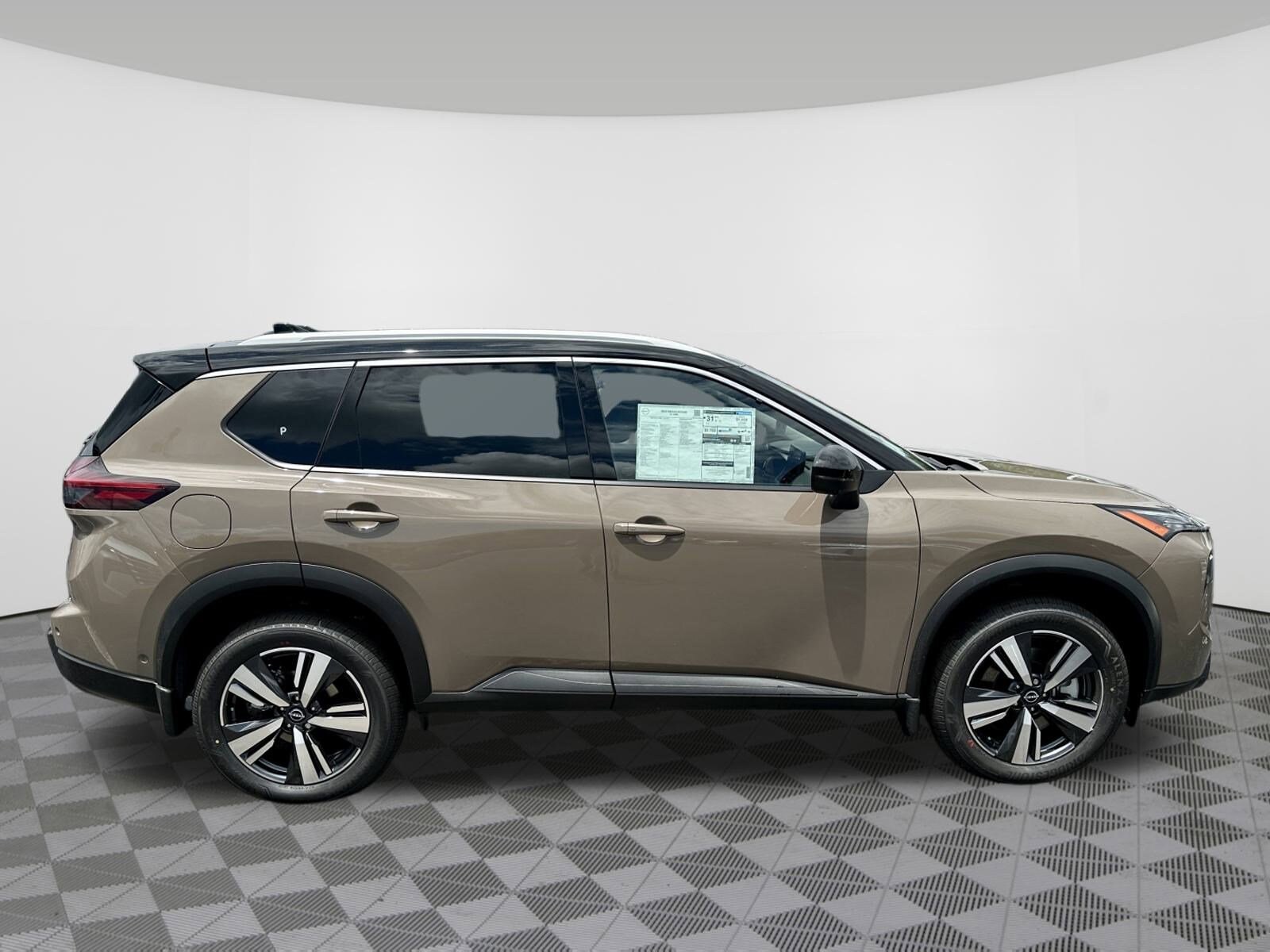 2025 Nissan Rogue SL photo 2