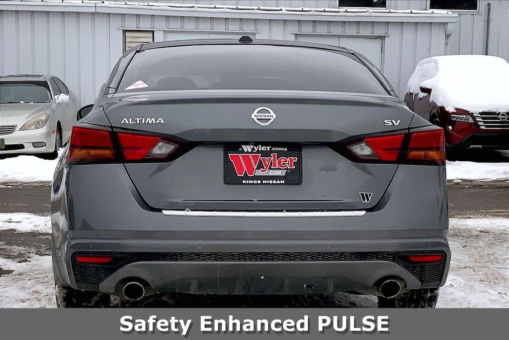 Used 2020 Nissan Altima 2.5 SV Sedan Sedan