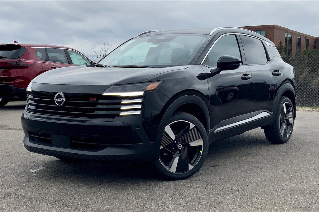 New 2025 Nissan Kicks SR Sport Utility
