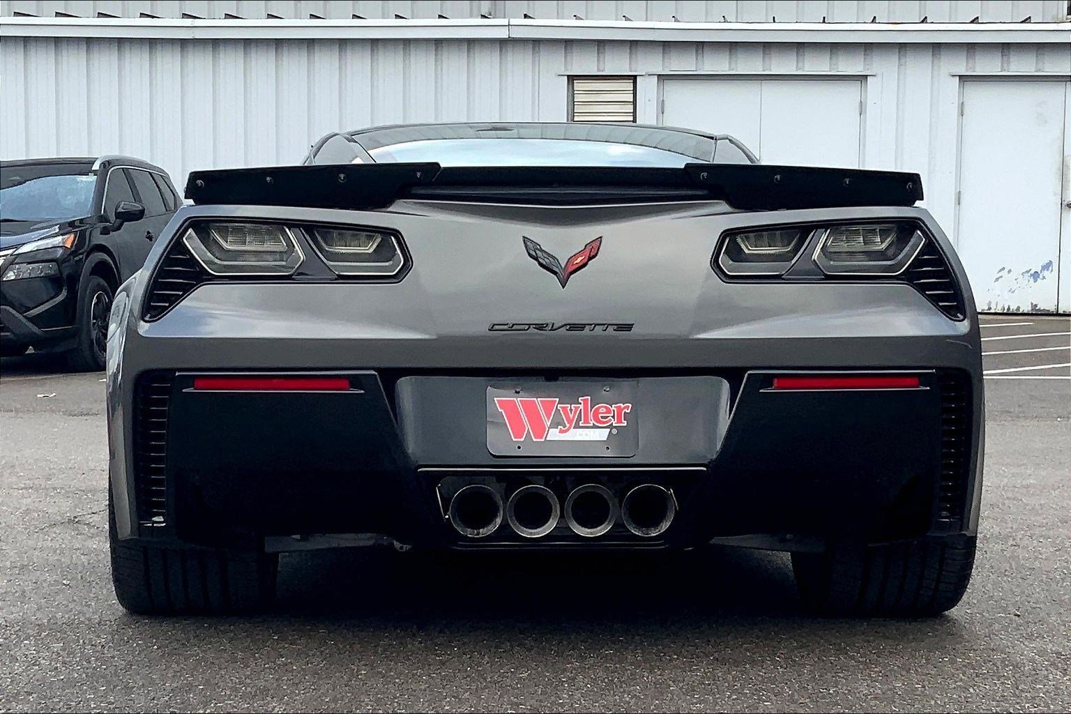 2016 Chevrolet Corvette Z06 3LZ Coupe photo 2
