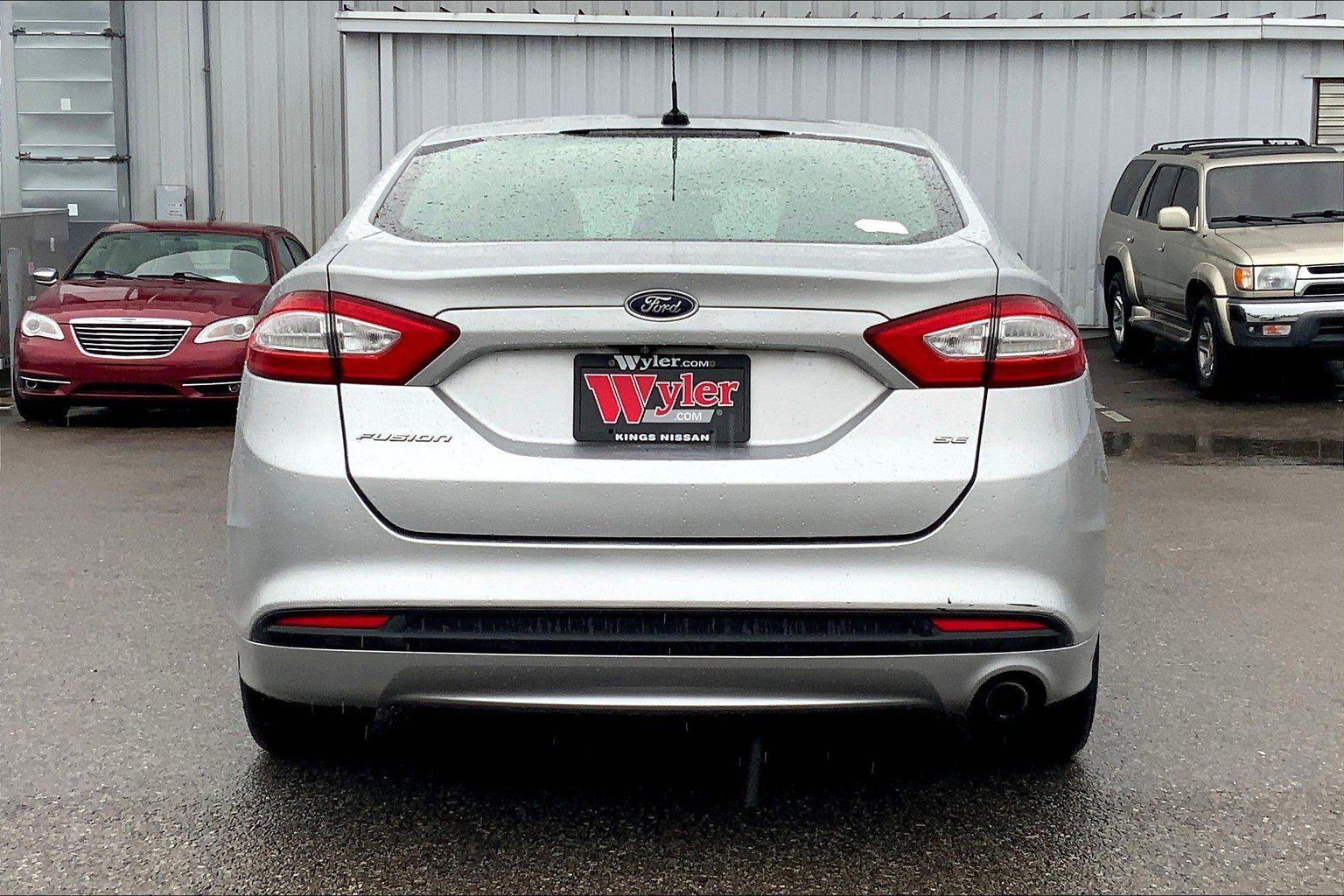 2016 Ford Fusion SE photo 3