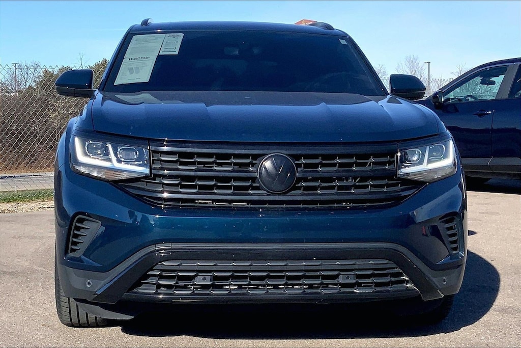 Used 2020 Volkswagen Atlas Cross Sport 2.0T SE w/Technology 4MOTION SUV