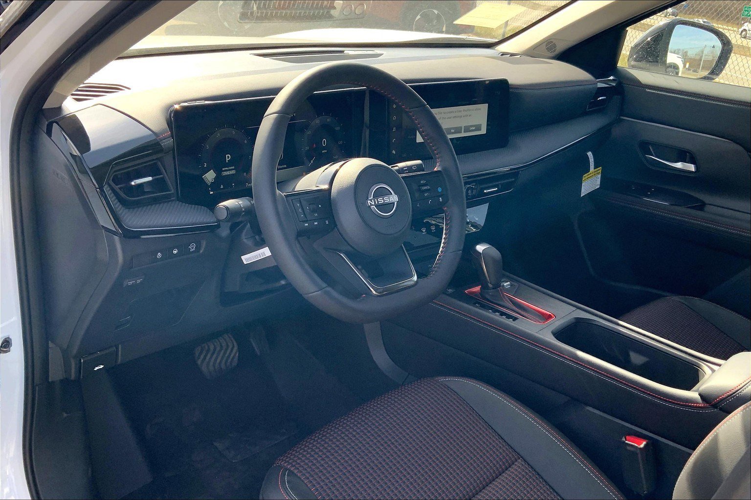 2025 Nissan Kicks SR AWD - Photo 9