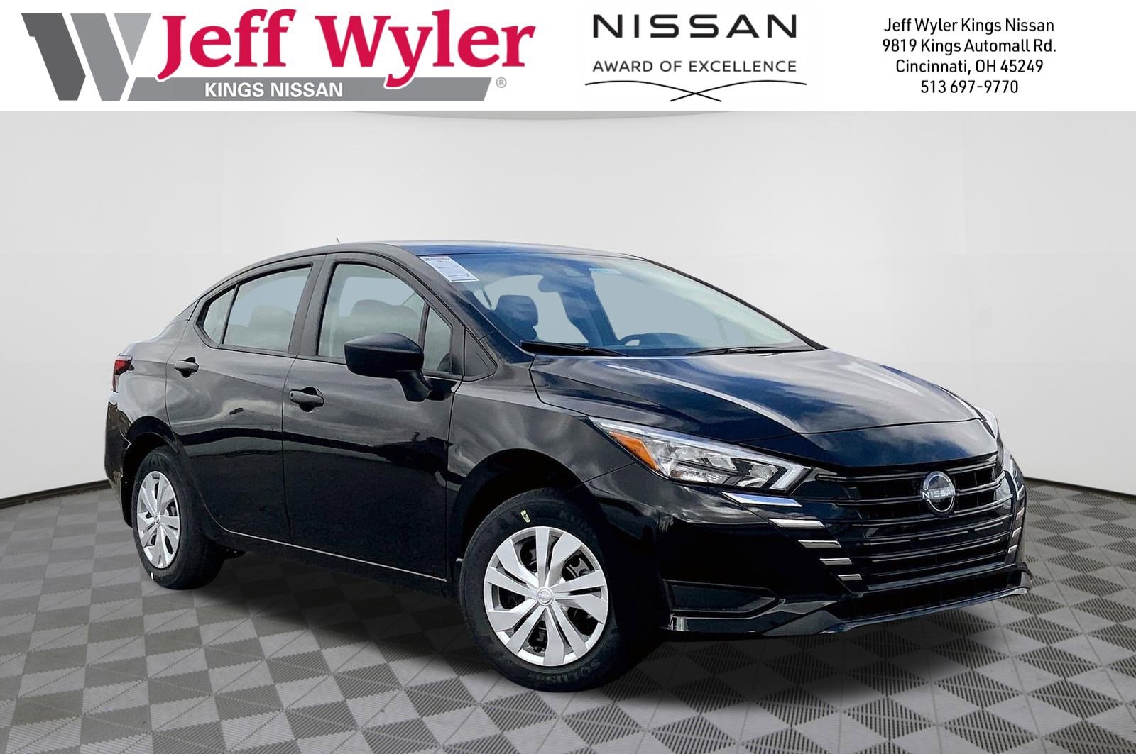 2025 Nissan Versa 4dr Car 