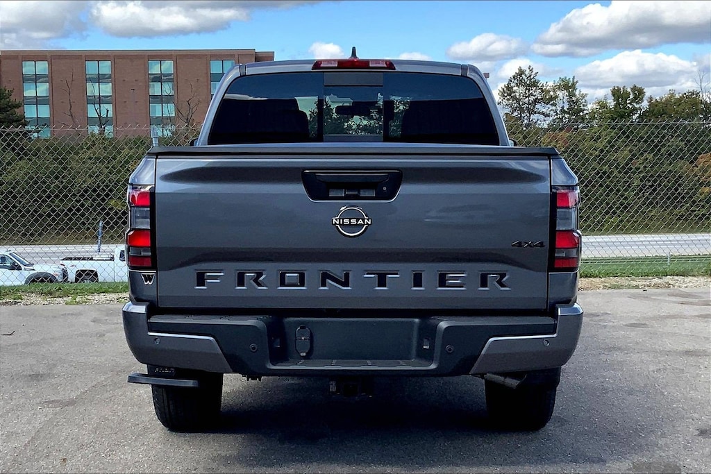 New 2026 Nissan Frontier SV Crew Cab Pickup