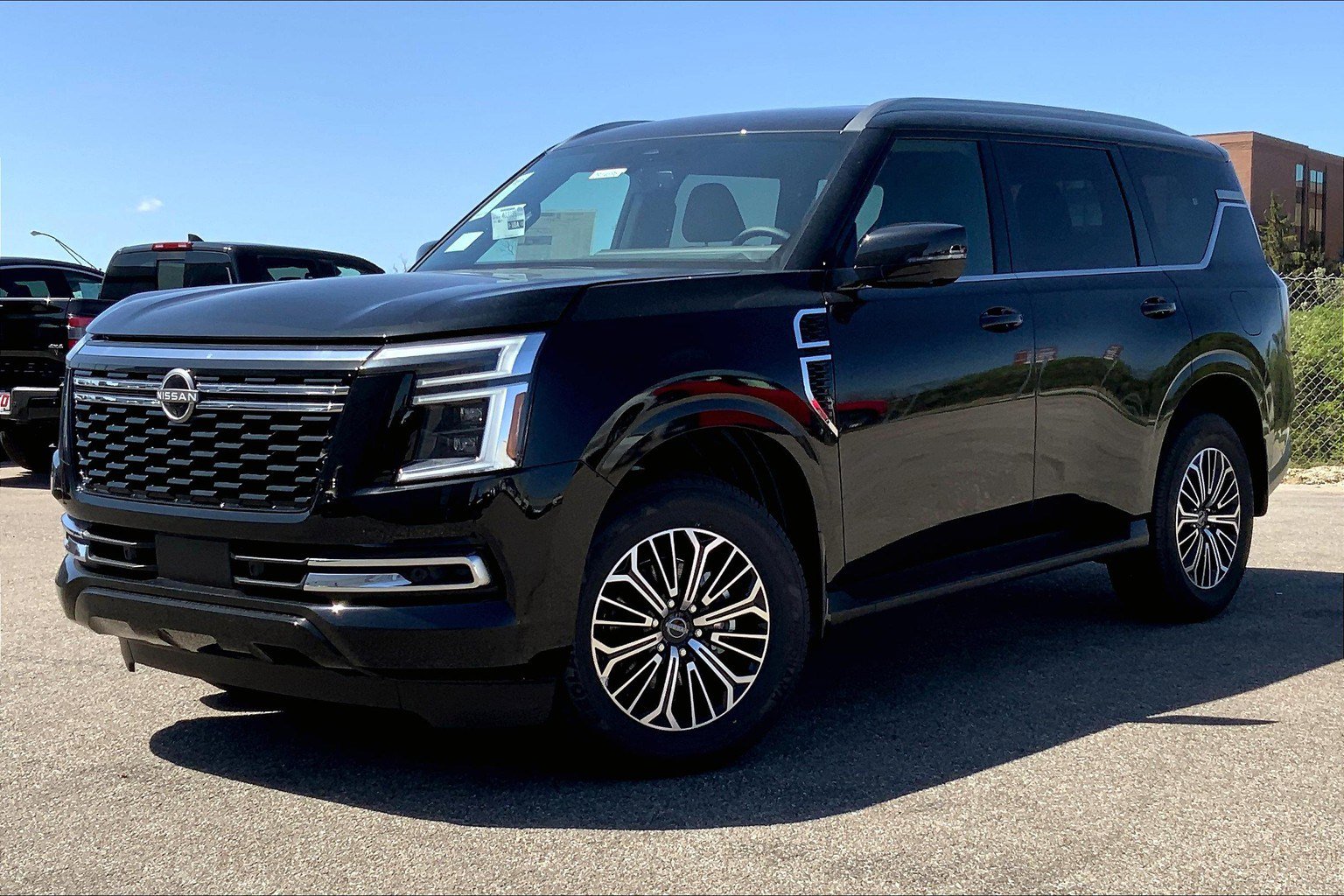 2025 Nissan Armada SL photo 2