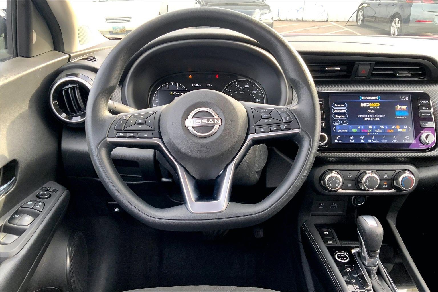 2024 Nissan Kicks SV photo 4