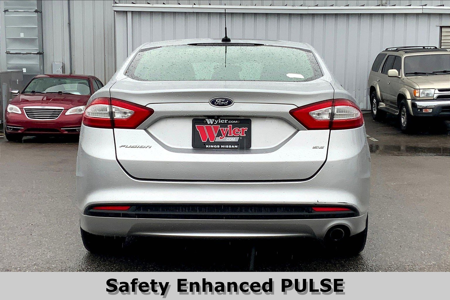 2016 Ford Fusion SE photo 3